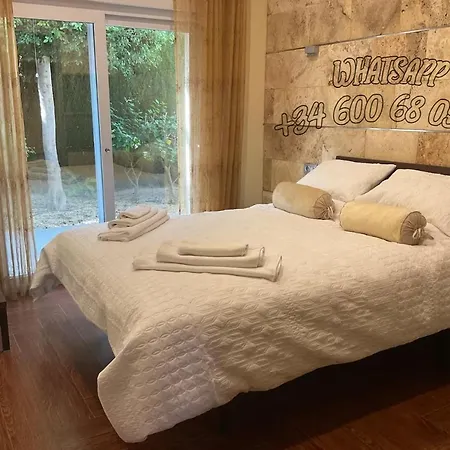 Lujosa De 3 Con Piscina Holiday home Calpe