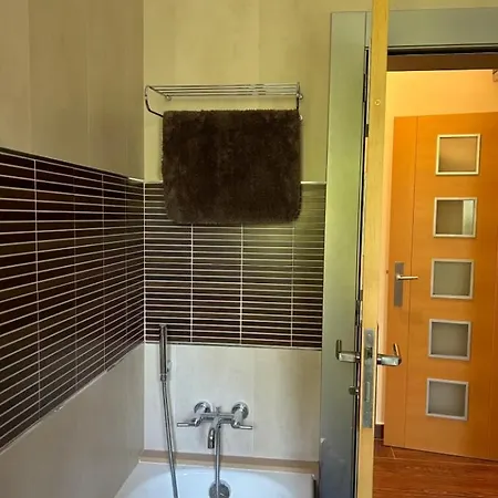 Ferienhaus Lujosa De 3 Con Piscina