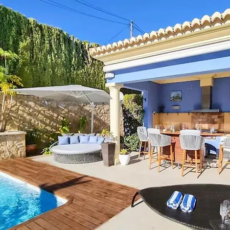 Holiday home Lujosa De 3 Con Piscina *