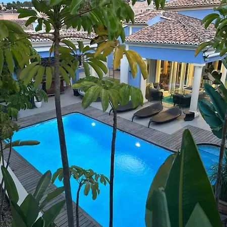 Lujosa De 3 Con Piscina * Calp