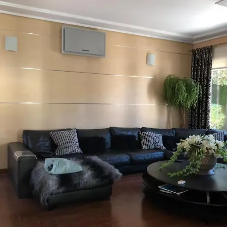 Lujosa De 3 Con Piscina Ferienhaus *